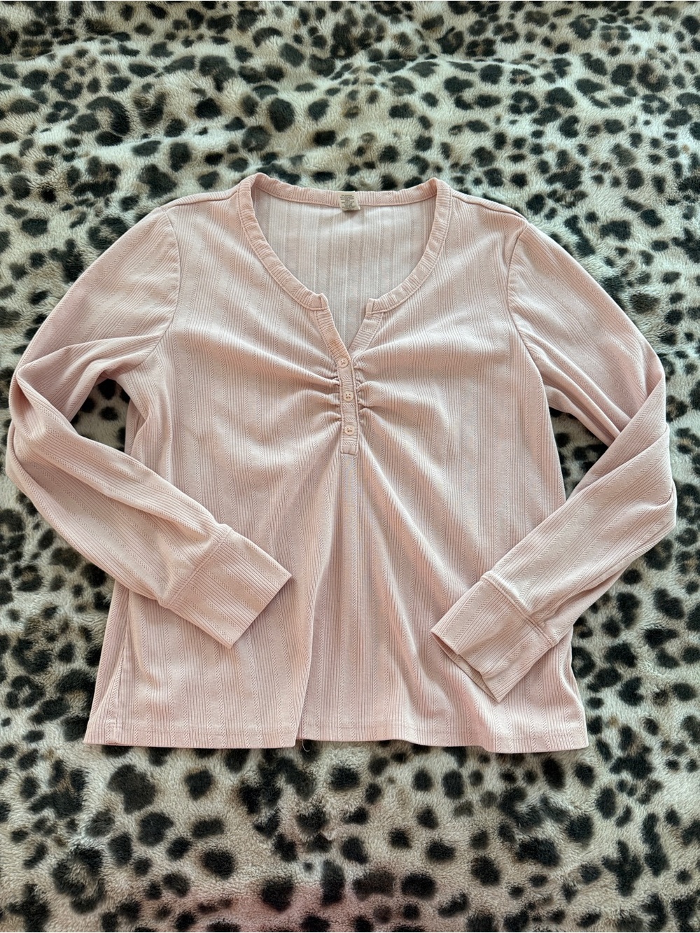 Women’s Light Pink Long Sleeve Henley Top SIZE L cottage core girly